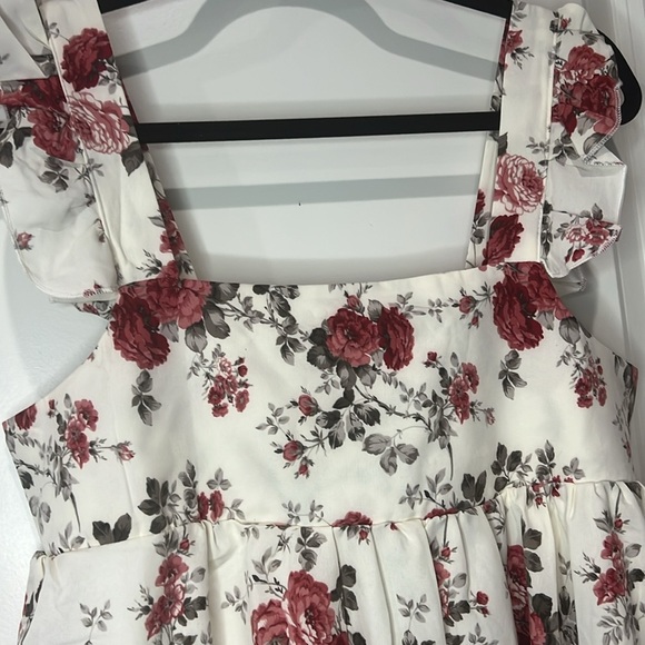 ANNA-KACI CALIFORNIA WHITE FLORAL EMPIRE WAIST SLEEVELESS DRESS - Picture 6 of 9